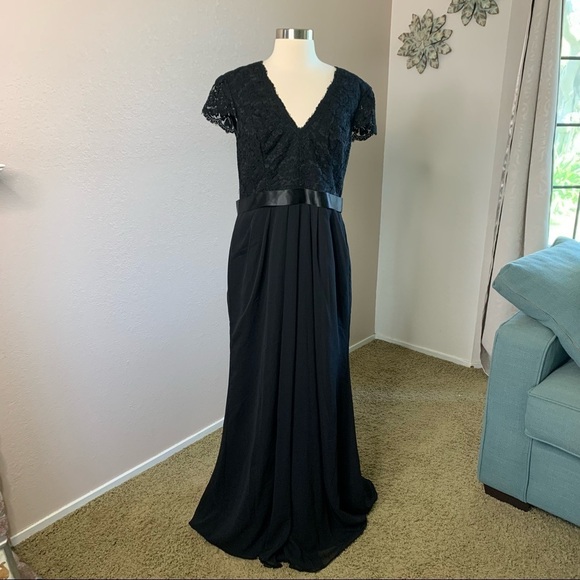 David’s Bridal NWT Short Sleeve Lace Chiffon Sz.12 - Picture 4 of 15